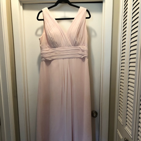 Formal Dress—great bridesmaid or prom option. - Picture 1 of 1
